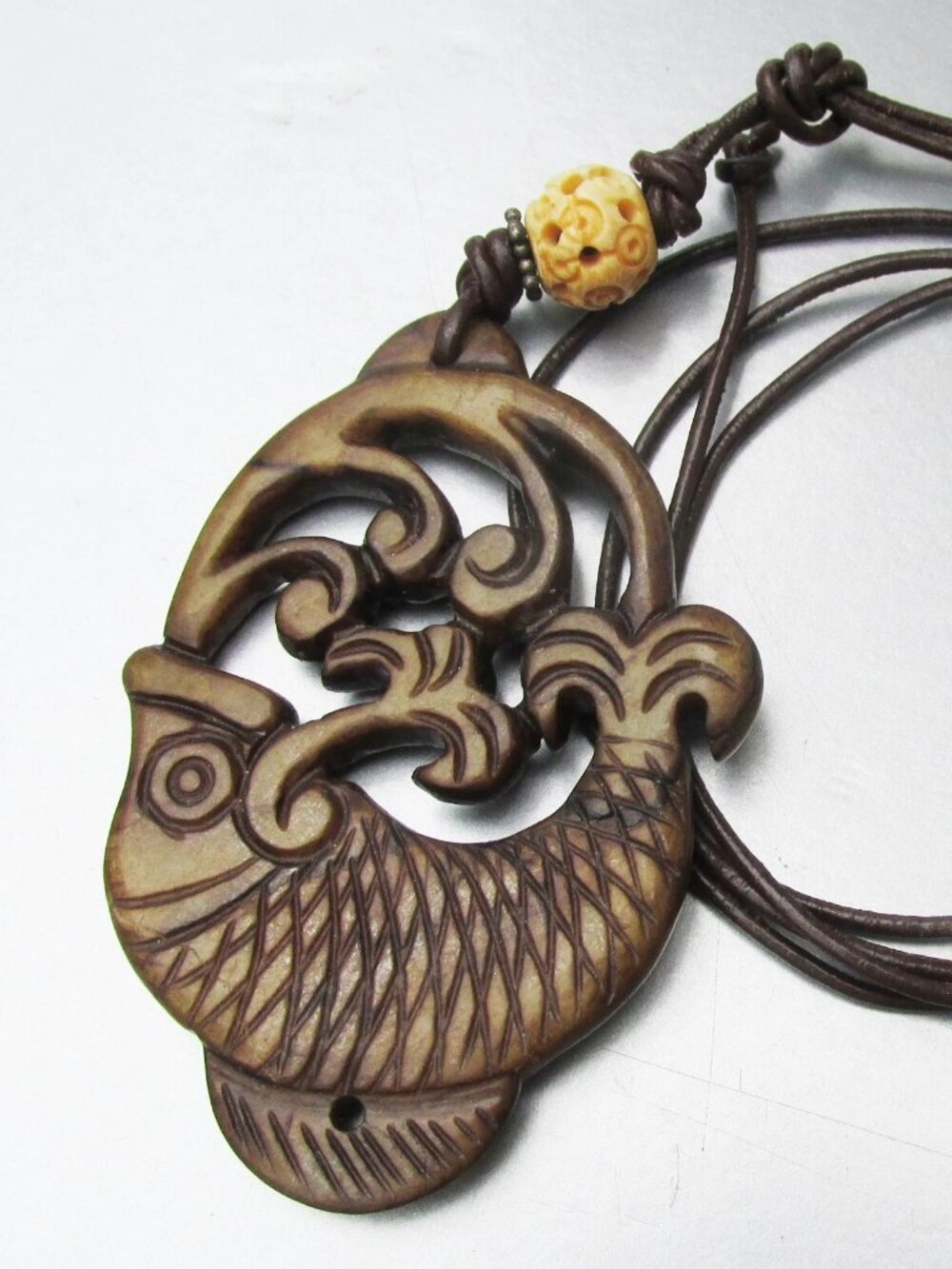 Vintage Carved Brown JADE Fish Asian Pendant Leather Cord Necklace